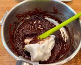 A picture of step 2 of Chocolate Mousse and Peach Parfaits.