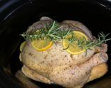 Foto del paso 4 de la receta: Pollo al limón, ajo y romero en olla lenta