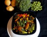 A picture of step 5 of Broccoli Potato Matar ki Sabji.