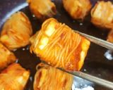 A picture of step 5 of Paneer Sutali Bomb.