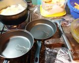 Foto del paso 5 de la receta: Tortillas de papas cebollas y morrón rojo
