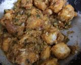 A picture of step 6 of Masala pav.