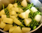 A picture of step 1 of Lasooni Methi Mogri Sabzi - Green Radish Pods Curry.