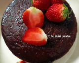 A picture of step 5 of Chocolate strawberry cake.