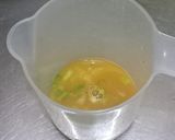 Foto langkah ke 2 dari resep SosTel (Sosis Telur) Tanpa Cetakan.