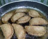 Foto langkah ke 5 dari resep Pastel Isi Ayam Kecap.