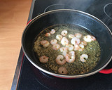 Foto del paso 4 de la receta: 135. Tallarines con salmón y gambas
