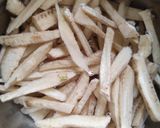 बनाना फ्रेंच फ्राईज (banana french fries recipe in marathi) रेसिपी स्टेप 2 फोटो