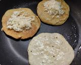 Foto del paso 6 de la receta: Pancakes de maíz🌽 con queso y miel de panela🫓🍯🧀
