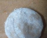 A picture of step 6 of Wheat flour roti.