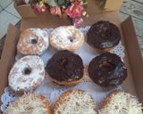 Foto langkah ke 3 dari resep Donat Maizena.