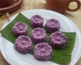 Foto langkah ke 5 dari resep Awug-awug (Sengkulun) Ubi Ungu.