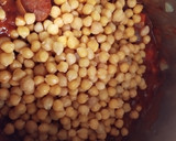 Foto del paso 4 de la receta: Guiso de garbanzos con huevos duros