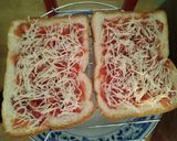 Hình bước làm 3 của món Sandwich hay Pizza ??
