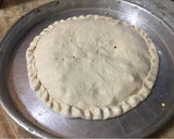 Foto del paso 5 de la receta: Pizza rellena a mi manera 🍕🍕🍅🍅