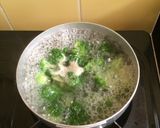 Foto langkah ke 2 dari resep Kentang Panggang Brokoli saus keju.