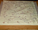 Foto del paso 4 de la receta: Empanada suave de bechamel con sorpresa