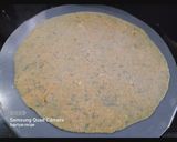 A picture of step 4 of Palak tofu paratha.