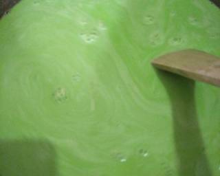 Cendol tepung beras daun pandan ala dapur Q - Step 1