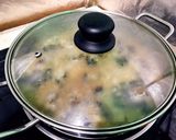Foto del paso 3 de la receta: Risotto al fungui con crema de leche con un toque de Merkén 🇨🇱