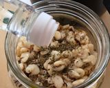 Foto del paso 5 de la receta: Porotos de manteca al chimichurri (versión de la vaga 😝🤭) todo en un frasco 🎄