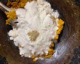 A picture of step 4 of Besan laddoo/ sattu.