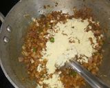 A picture of step 4 of Pyaz ki kachori.
