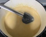 A picture of step 4 of Chicken, Ham and Leek Pie.