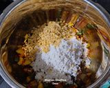 A picture of step 5 of One Pot Sambar Rice In Pressure Cooker (Sambar Sadam).