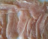 Foto del paso 1 de la receta: Filetes de pavo a la pimienta verde