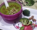 A picture of step 8 of Broccoli almonds creamy soup.