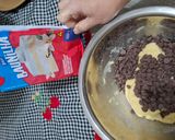 Foto do passo 2 de Cookies de Bolo de Pacote