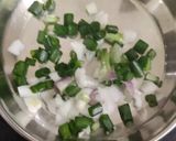 A picture of step 1 of Chinese Soup.