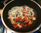 Foto del paso 2 de la receta: Tomaticán mendocino como el de mi mamá (muy fácil y rápido)