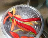 Foto langkah ke 2 dari resep Sambal Kemiri Terong Bakar.