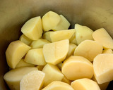 Foto del paso 1 de la receta: Patatas revolconas