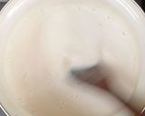 Foto langkah ke 2 dari resep Strawberry Panna Cotta.