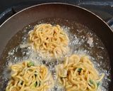 Foto langkah ke 7 dari resep Bola - Bola Mie.
