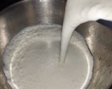 A picture of step 7 of Mango lychee panna cotta.
