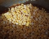 A picture of step 5 of Dal Gosht.