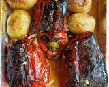 Foto del paso 8 de la receta: Pimientos rojos rellenos de carne y verduritas