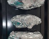 Foto langkah ke 1 dari resep Loaded Sweet Potato Boats.