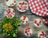 Foto langkah ke 2 dari resep Puding Susu Stroberry.