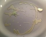 Foto del passaggio 6 della ricetta Fusilloni con cavolfiore viola e ragù di tastasale