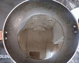 A picture of step 2 of Gajar Halwa.
