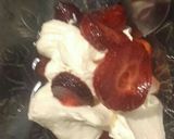 Foto del paso 5 de la receta: Frutillas con crema chantilly