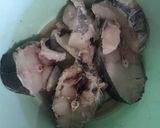 Foto langkah ke 1 dari resep Tenggiri goreng tepung.