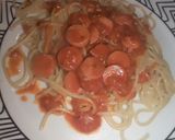 Foto del paso 4 de la receta: Fideos con tuco y salchicha♡