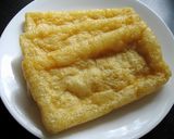 A picture of step 1 of Simmered Abura-age (Fried Thin Tofu).
