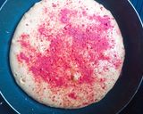 Hình bước làm 4 của món Pancake dâu tây khổng lồ